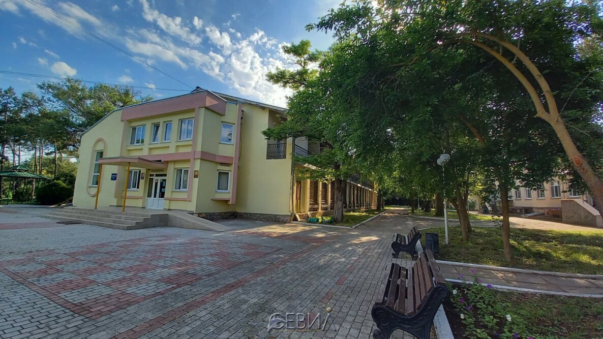 территория возле корпуса 4 территория возле корпуса 4