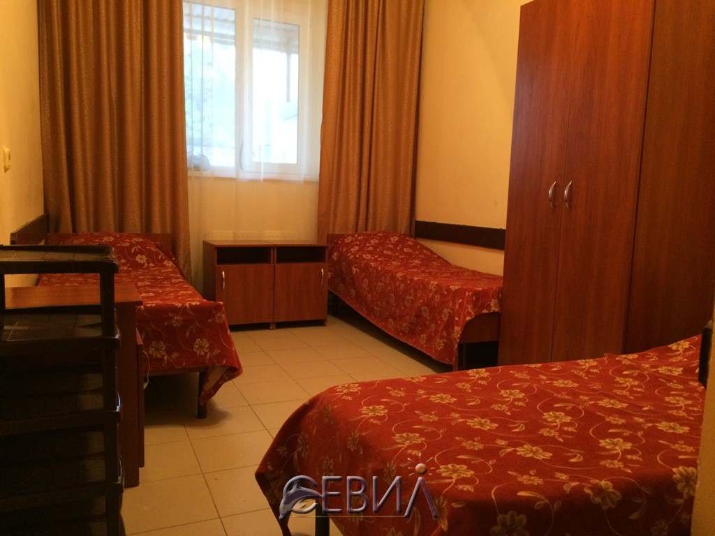 3744-13992.jpg 3744-13992.jpg