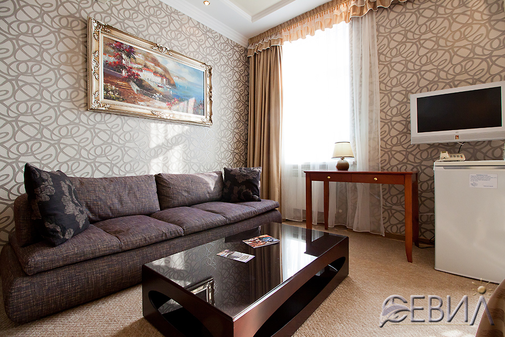 3760-765.jpg 3760-765.jpg