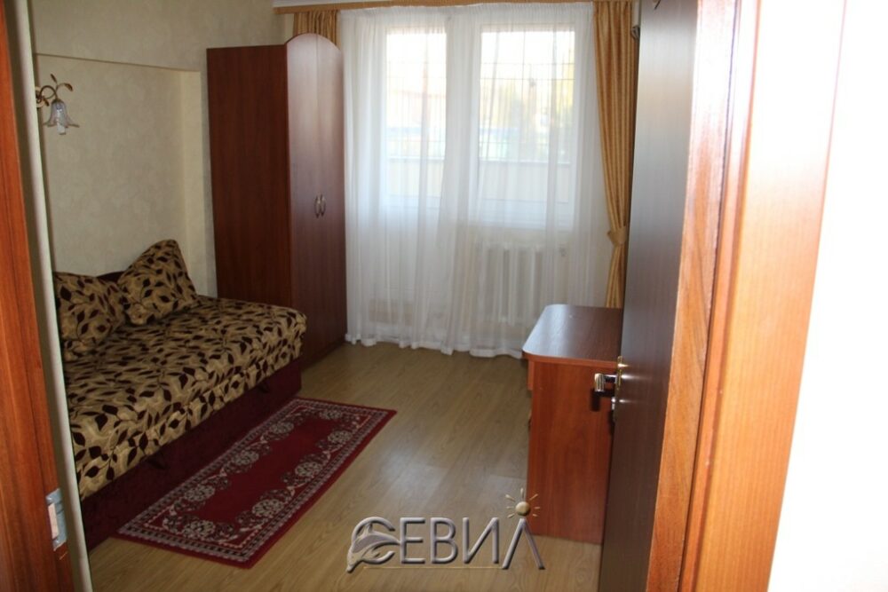 4007-5588.jpg 4007-5588.jpg