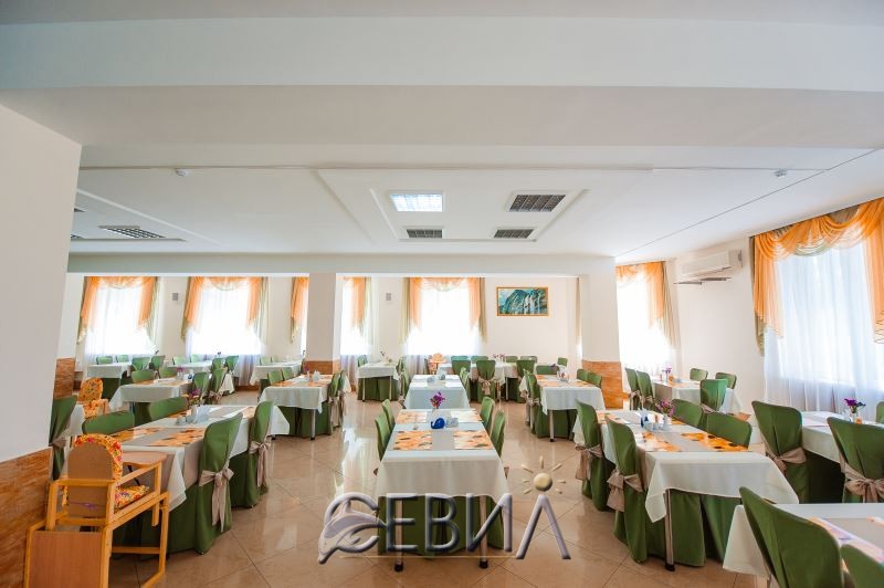 4034-7581.jpg 4034-7581.jpg