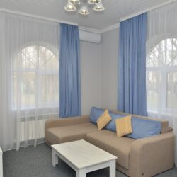 Люкс (2-комнатный 2-местный стандарт №2), корп. 3 (4 этажа, без лифта) Люкс (2-комнатный 2-местный стандарт №2), корп. 3 (4 этажа, без лифта)