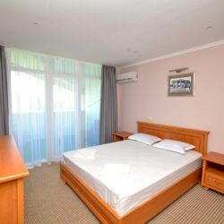 семейный трехкомнатный спальня1